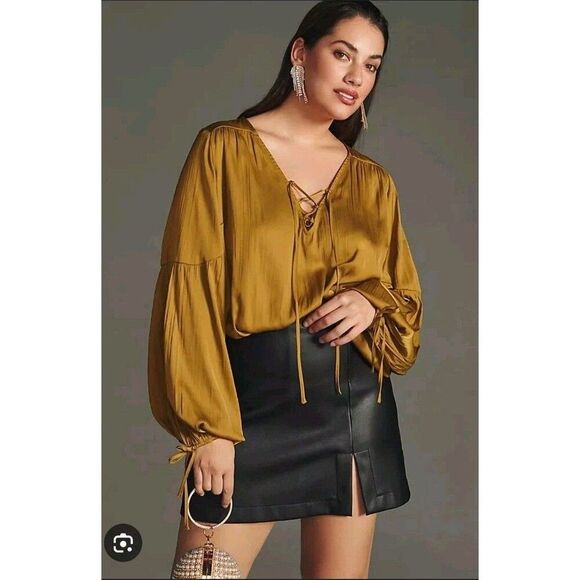 By Anthropologie Lace-Up V-Neck Blouse Size Medium Green Gold Feminine - Picture 1 of 8